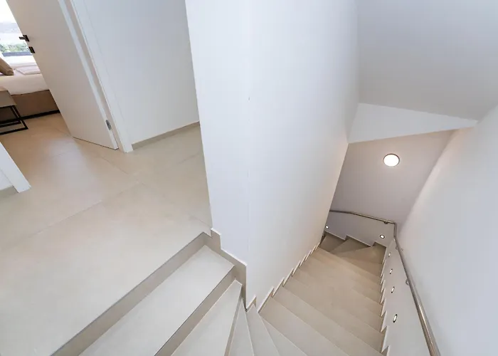 My Dalmatia - Sea View Senti Apartament