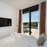 My Dalmatia - Sea View Senti Starigrad Paklenica