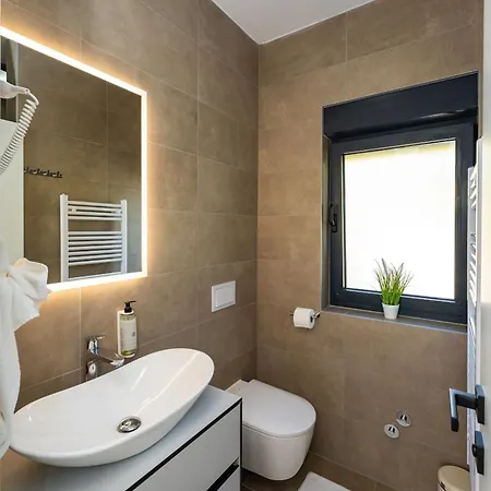 Apartament My Dalmatia - Senti With Private Heated Pool Starigrad Paklenica