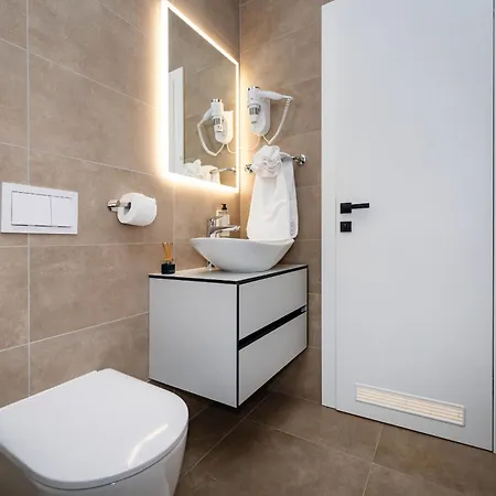 My Dalmatia - Senti With Private Heated Pool * Starigrad Paklenica