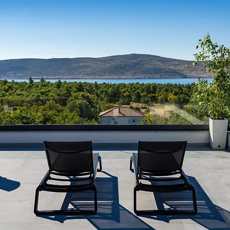 My Dalmatia - Sea View Senti スタリグラード