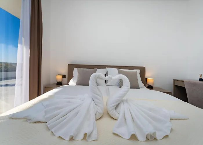 My Dalmatia - Sea View Apartment Senti * Starigrad Paklenica