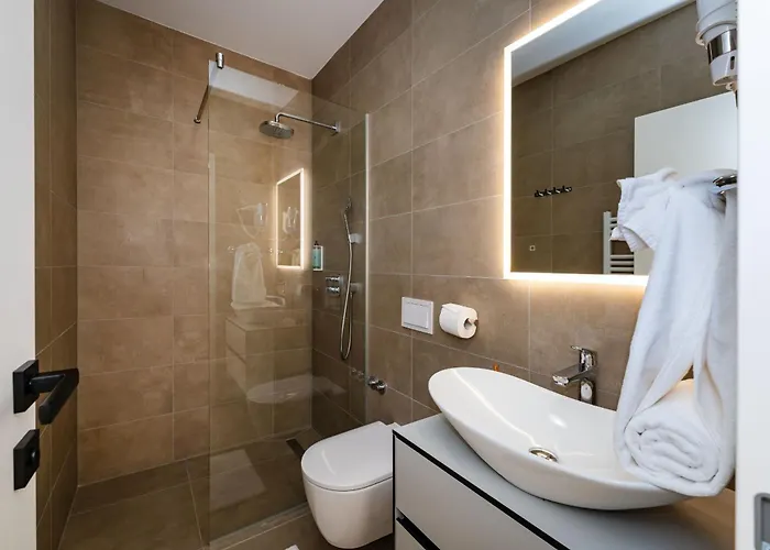 My Dalmatia - Sea View Apartment Senti Starigrad Paklenica